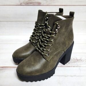 Seven7 Flatiron Boot in Olive Size 8 New In Box